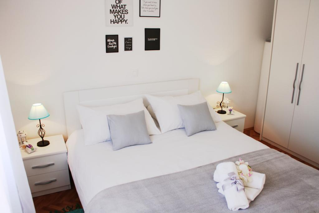 Apartment One Vision Split Pokoj fotografie