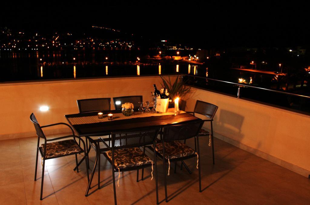 Apartment One Vision Split Pokoj fotografie